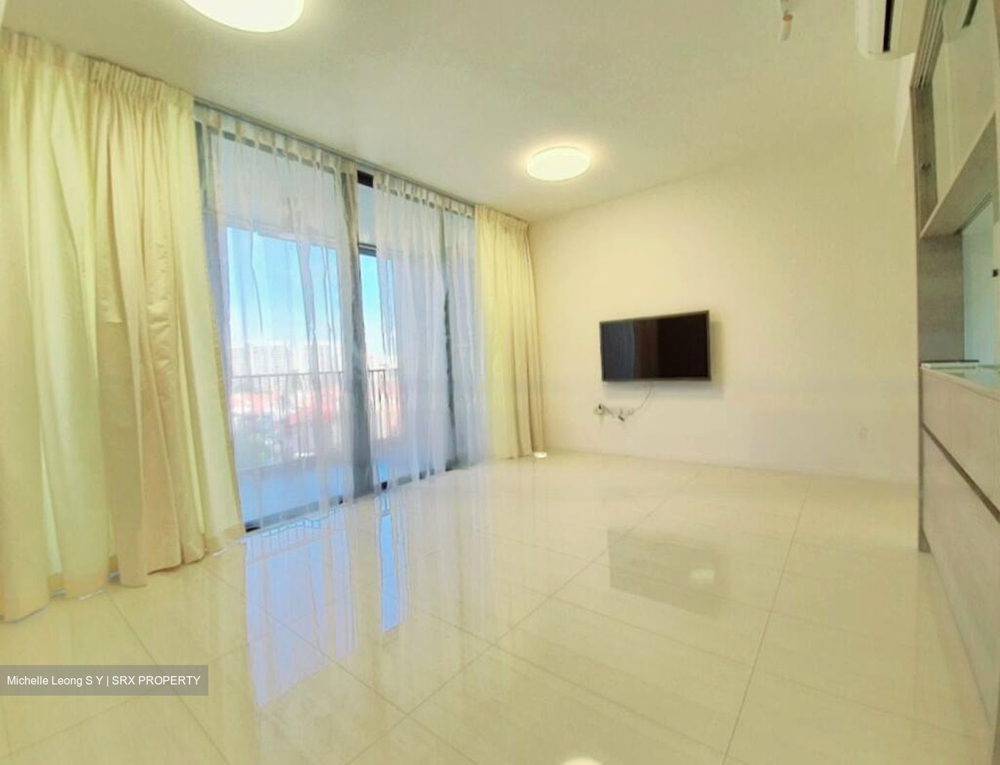 Sant Ritz (D13), Condominium #583339201